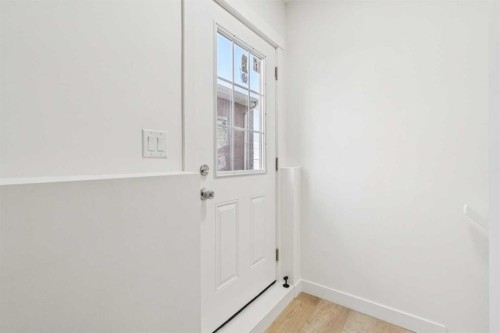 22 Sherwood Cove Nw, Calgary, AB - Indoor Photo Showing Other Room