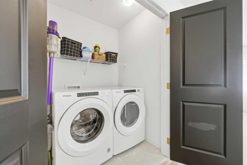 2 Birch Glen, Okotoks, AB 