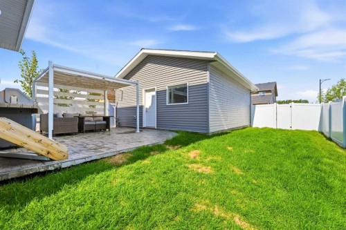 2 Birch Glen, Okotoks, AB 