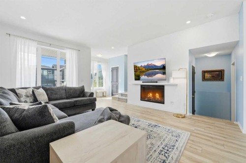 2 Birch Glen, Okotoks, AB 