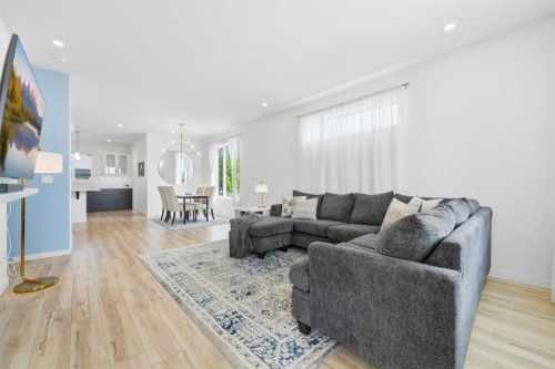 2 Birch Glen, Okotoks, AB 