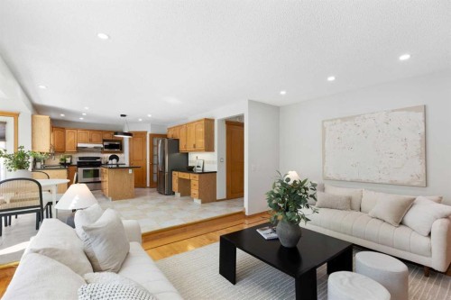 136 Schubert Hill Nw, Calgary, AB - Indoor Photo Showing Living Room