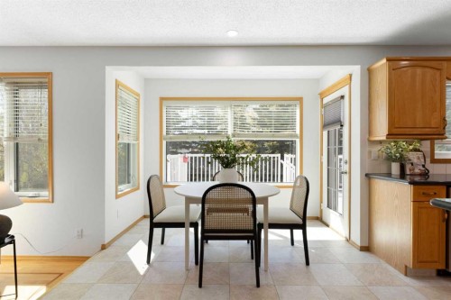 136 Schubert Hill Nw, Calgary, AB - Indoor Photo Showing Dining Room