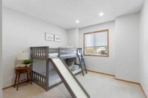 136 Schubert Hill Nw, Calgary, AB - Indoor