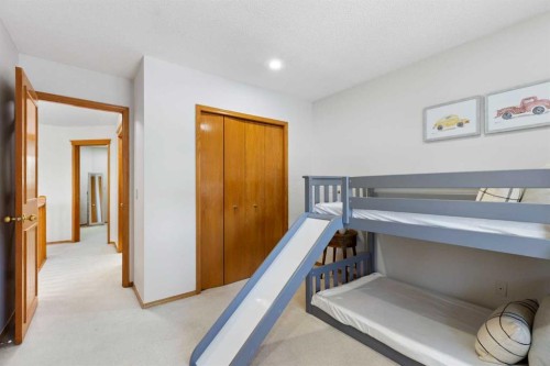 136 Schubert Hill Nw, Calgary, AB - Indoor