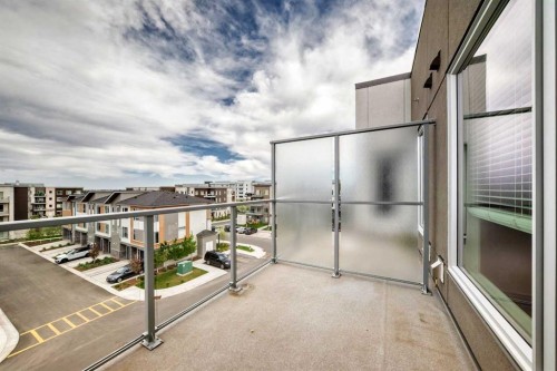 403-200 Shawnee Square Sw, Calgary, AB 