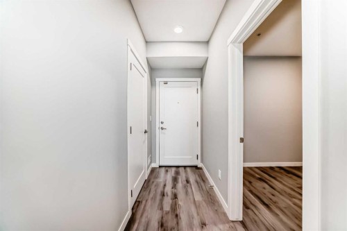 403-200 Shawnee Square Sw, Calgary, AB 