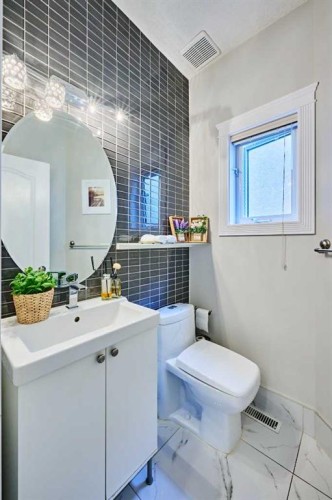 605 Hamptons Drive Nw, Calgary, AB 