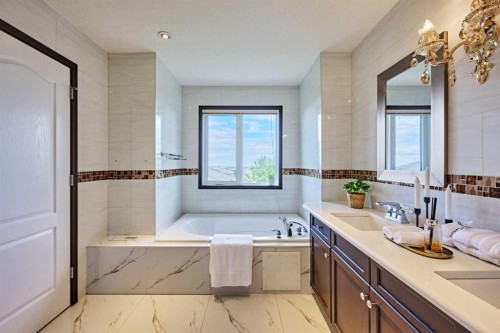 605 Hamptons Drive Nw, Calgary, AB 