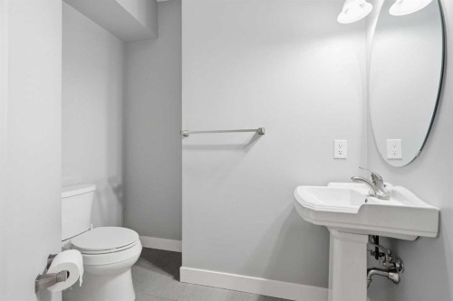 209 Oakmere Close, Chestermere, AB 