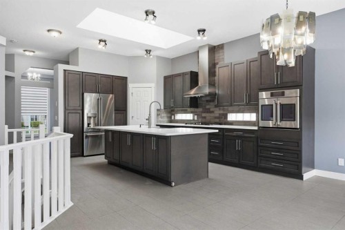 209 Oakmere Close, Chestermere, AB 