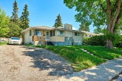 28 CORNELL Place NW Calgary, AB T2K 1J4