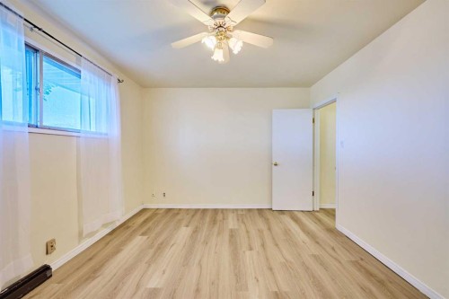 28 Cornell Place Nw, Calgary, AB 