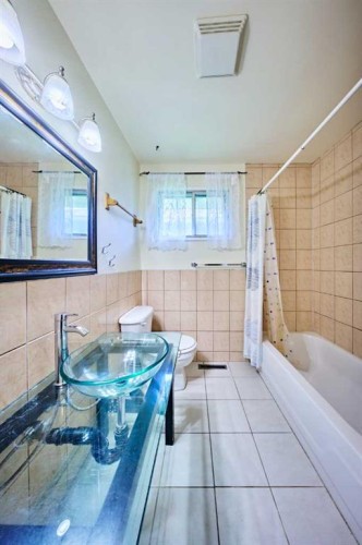 28 Cornell Place Nw, Calgary, AB 