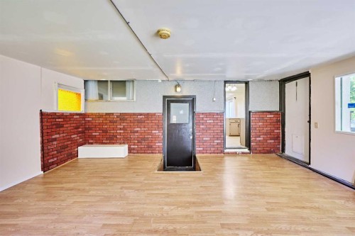 28 Cornell Place Nw, Calgary, AB 