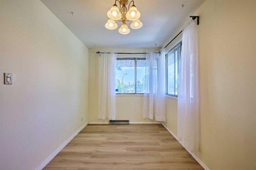 28 Cornell Place Nw, Calgary, AB 
