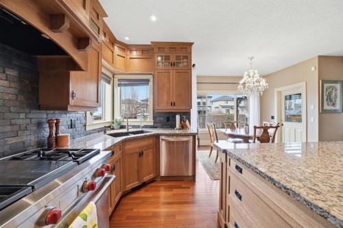 2593 Coopers Circle Sw, Airdrie, AB 