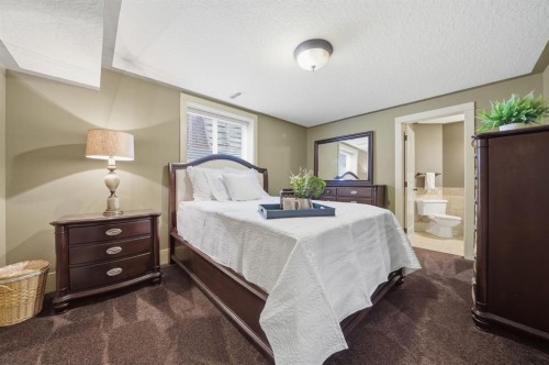 2593 Coopers Circle Sw, Airdrie, AB 