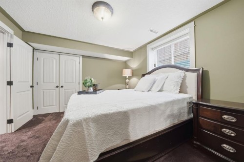 2593 Coopers Circle Sw, Airdrie, AB 