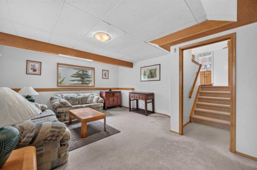 76 Hawkmount Close Nw, Calgary, AB 