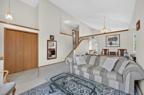 76 Hawkmount Close Nw, Calgary, AB 