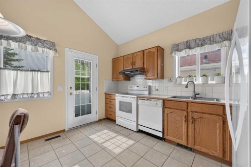 76 Hawkmount Close Nw, Calgary, AB 