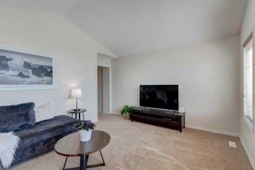 8 Crystal Green Grove, Okotoks, AB 