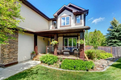 8 Crystal Green Grove, Okotoks, AB 