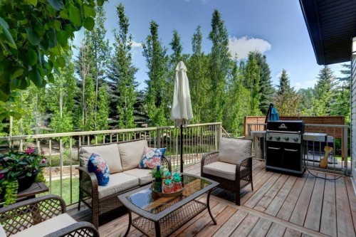 8 Crystal Green Grove, Okotoks, AB 