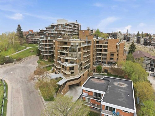 805-320 Meredith Road Ne, Calgary, AB - Outdoor With Balcony With View