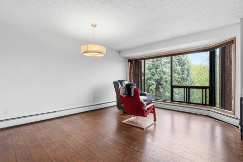 805-320 Meredith Road Ne, Calgary, AB - Indoor Photo Showing Other Room