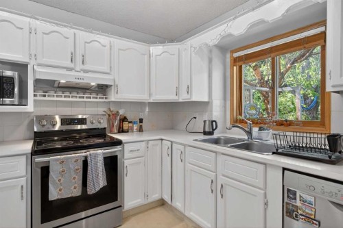 60 Scandia Hill Nw, Calgary, AB 