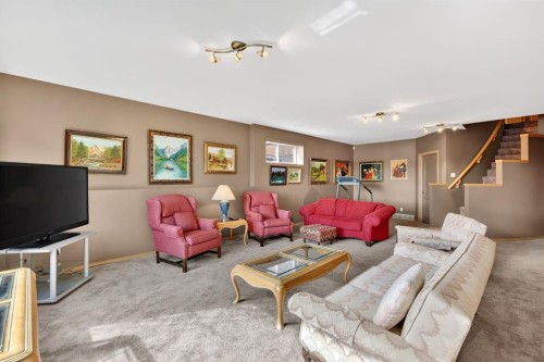 136 West Creek Glen, Chestermere, AB 