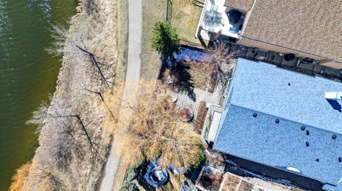 136 West Creek Glen, Chestermere, AB 