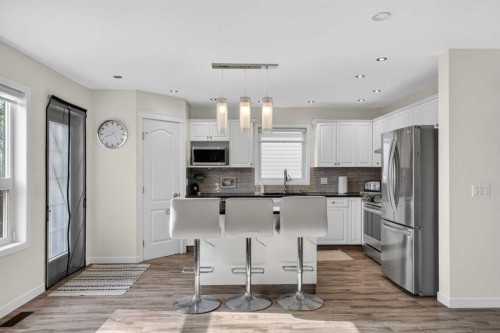 3271 Douglasdale Boulevard Se, Calgary, AB - Indoor Photo Showing Kitchen With Stainless Steel Kitchen With Upgraded Kitchen