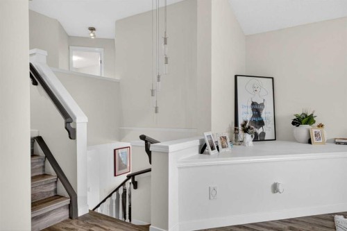 3271 Douglasdale Boulevard Se, Calgary, AB - Indoor Photo Showing Other Room