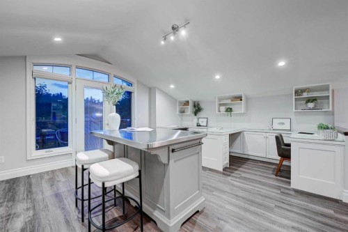 922 5 Street Nw, Calgary, AB - Indoor Photo Showing Kitchen