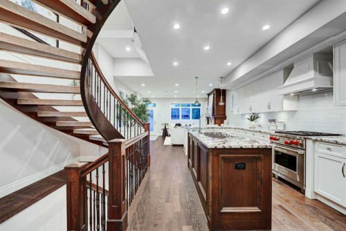 922 5 Street Nw, Calgary, AB - Indoor Photo Showing Kitchen With Upgraded Kitchen
