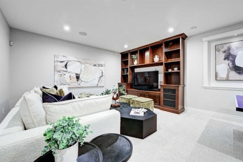 922 5 Street Nw, Calgary, AB - Indoor