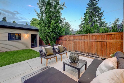922 5 Street Nw, Calgary, AB - Outdoor