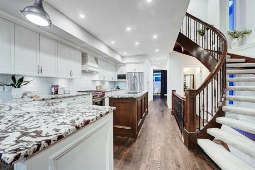 922 5 Street Nw, Calgary, AB - Indoor Photo Showing Kitchen With Upgraded Kitchen