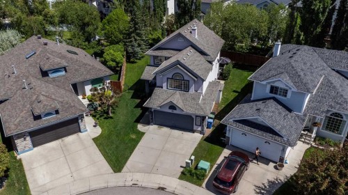 74 Douglasview Circle Se, Calgary, AB 