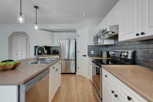 74 Douglasview Circle Se, Calgary, AB 