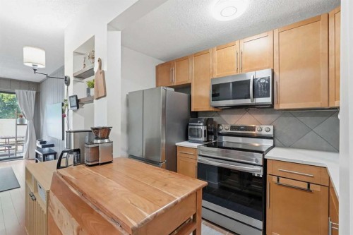 411-3500 Varsity Drive Nw, Calgary, AB 