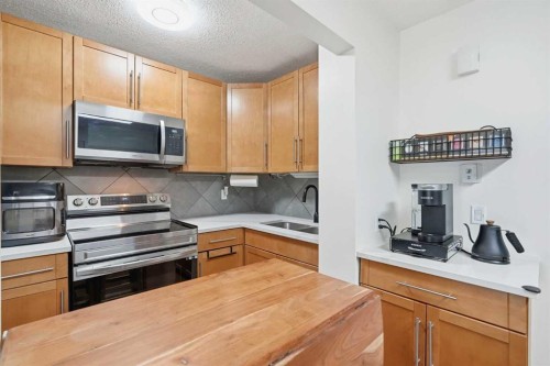 411-3500 Varsity Drive Nw, Calgary, AB 