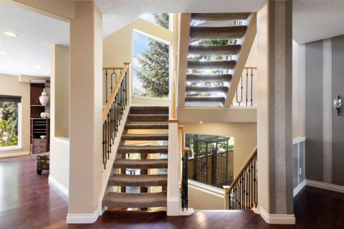 410 Royal Crest Bay Nw, Calgary, AB 