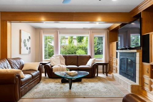 410 Royal Crest Bay Nw, Calgary, AB 