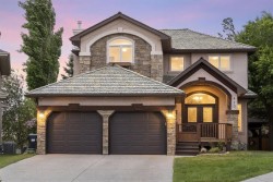 410 Royal Crest Bay NW Calgary, AB T3G 4M8