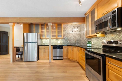 410 Royal Crest Bay Nw, Calgary, AB 