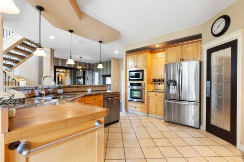 410 Royal Crest Bay Nw, Calgary, AB 